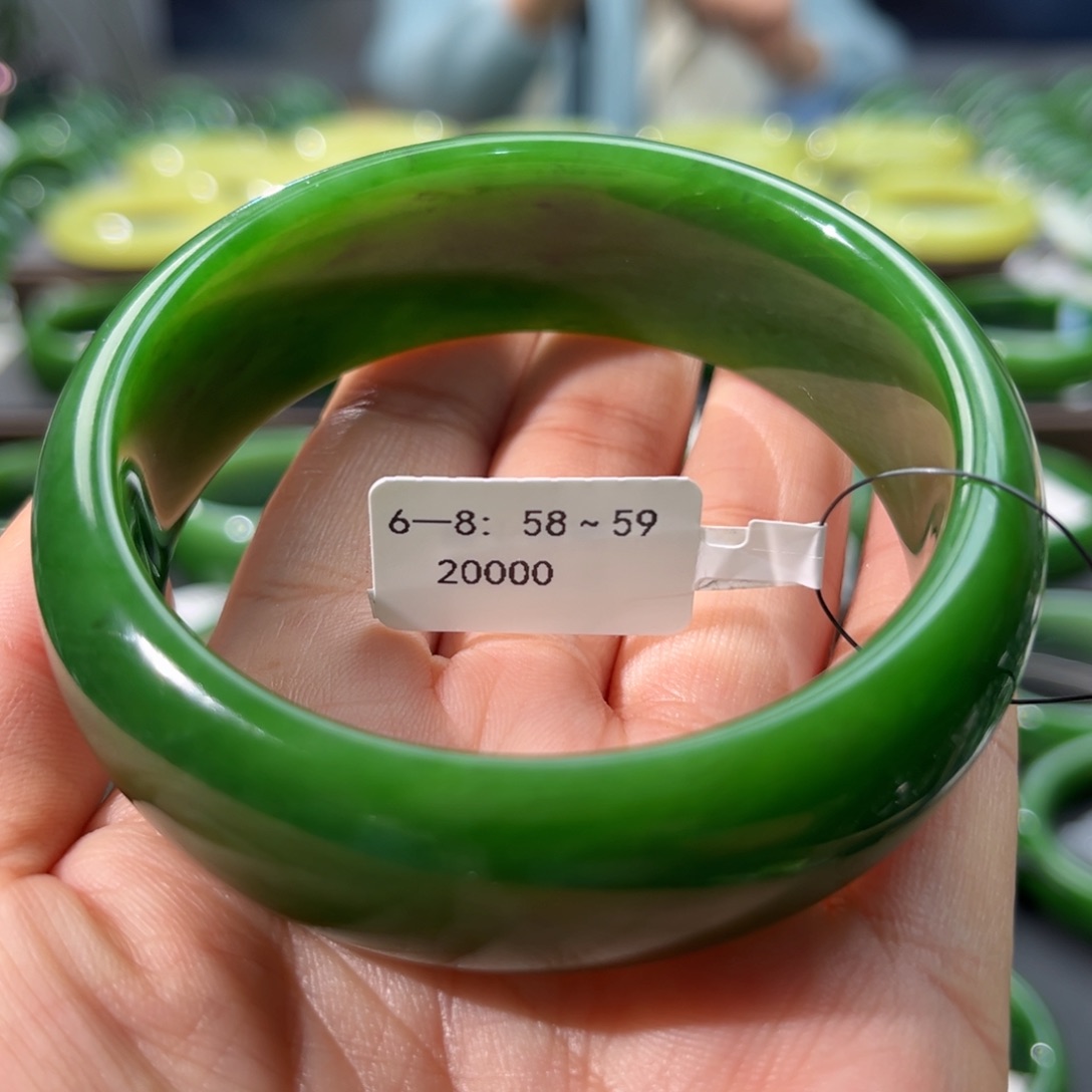 和田玉（碧玉）手镯未镶嵌