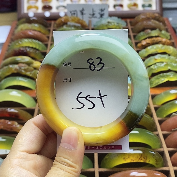 *****蛇纹石玉未镶嵌手镯