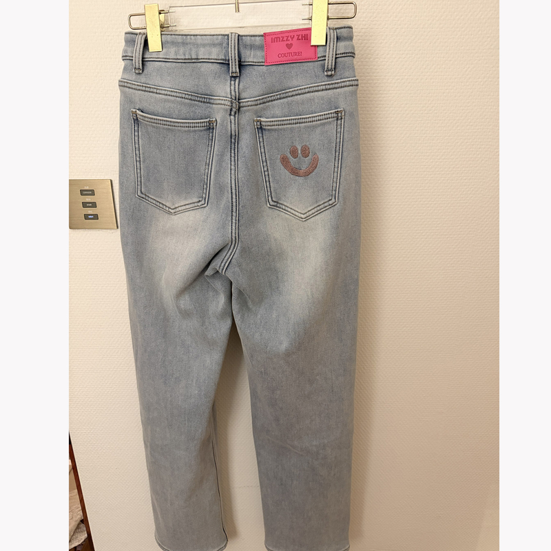 【张静芝】韩国新品~前后刺绣贴布小表情洋气做旧磨白女生牛仔裤