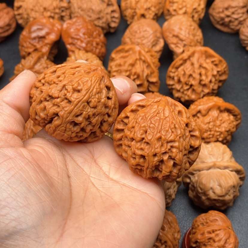 【闪购商品】文玩核桃把件42铁三角