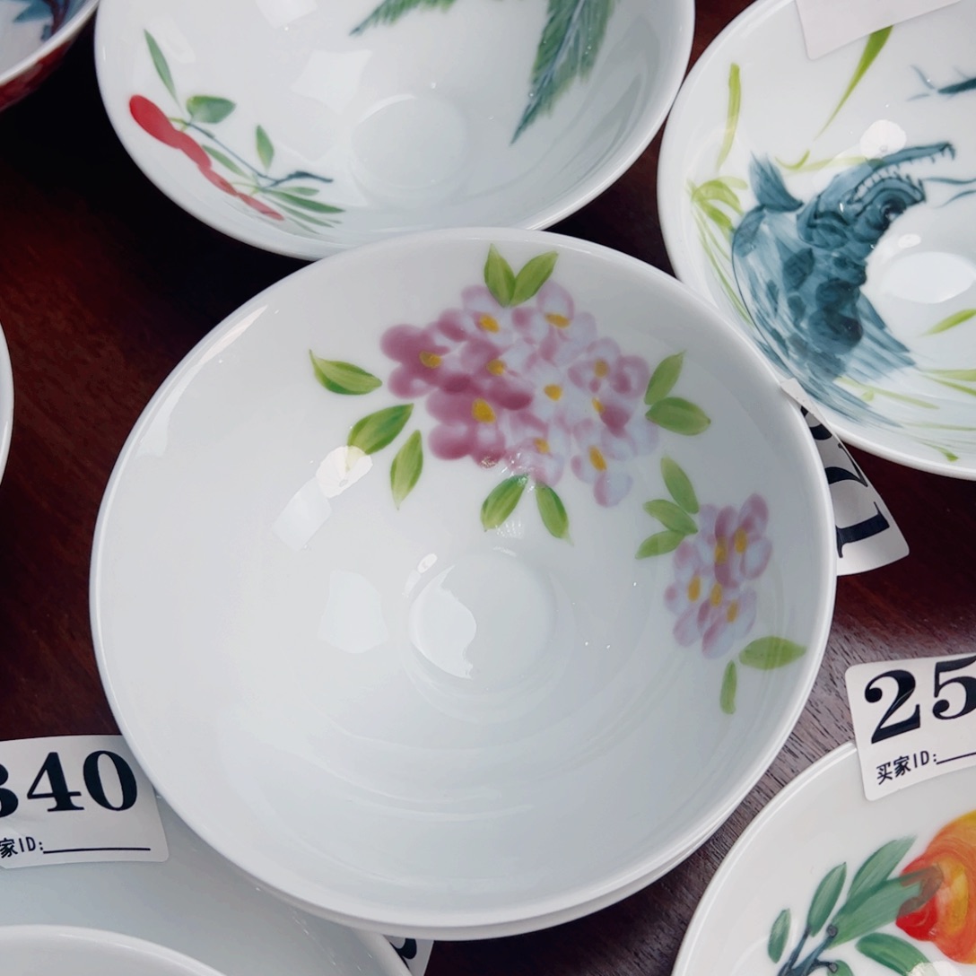 景德镇陶瓷手工手绘制作