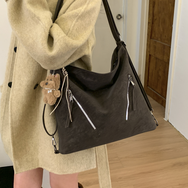 大容量复古磨砂女式双肩包2025新款通勤百搭后背包多用单肩斜挎包