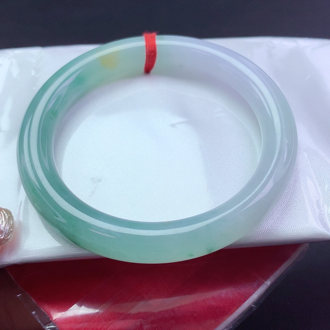 【闪购商品】翡翠手镯未镶嵌a 8