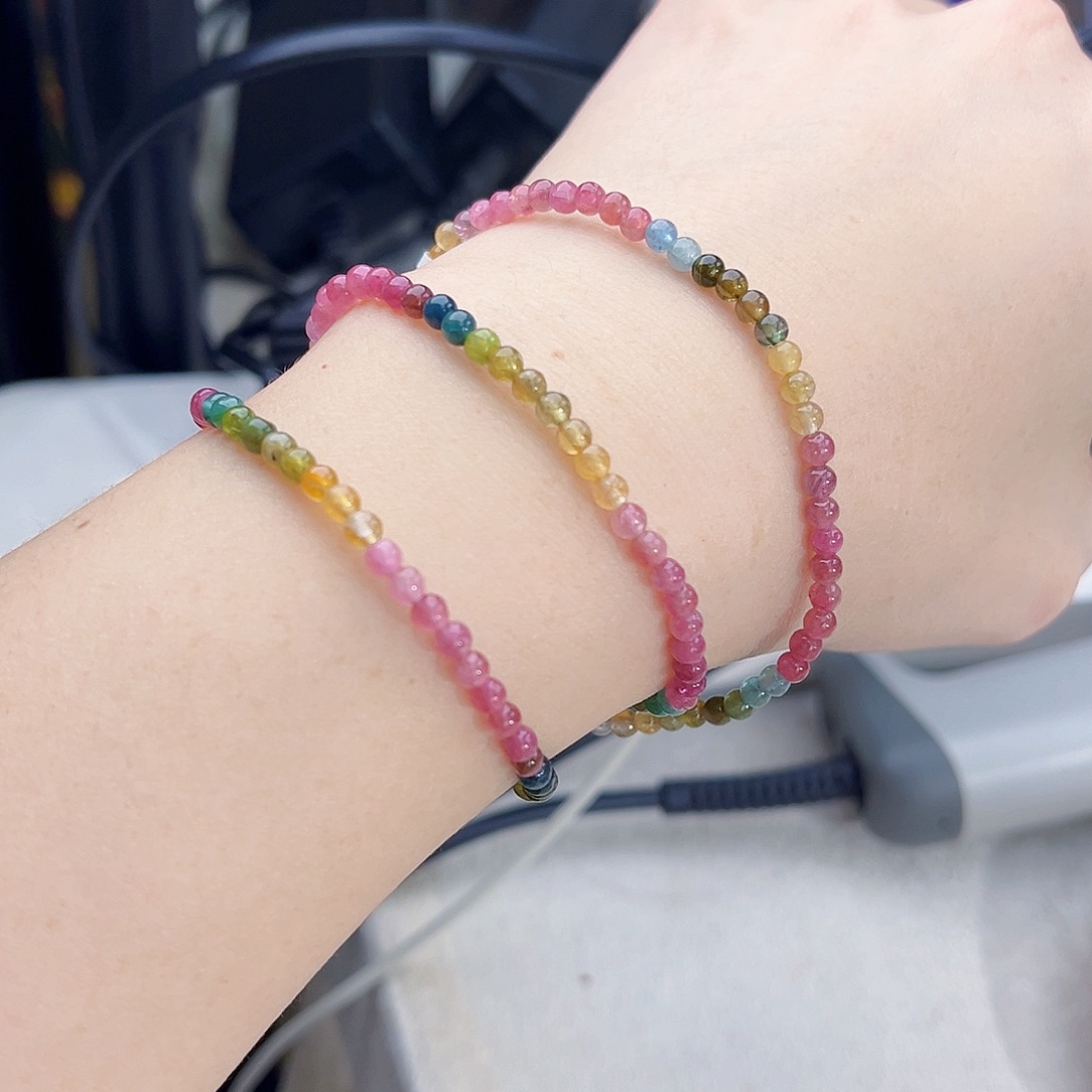 碧玺多样性发一件未镶嵌