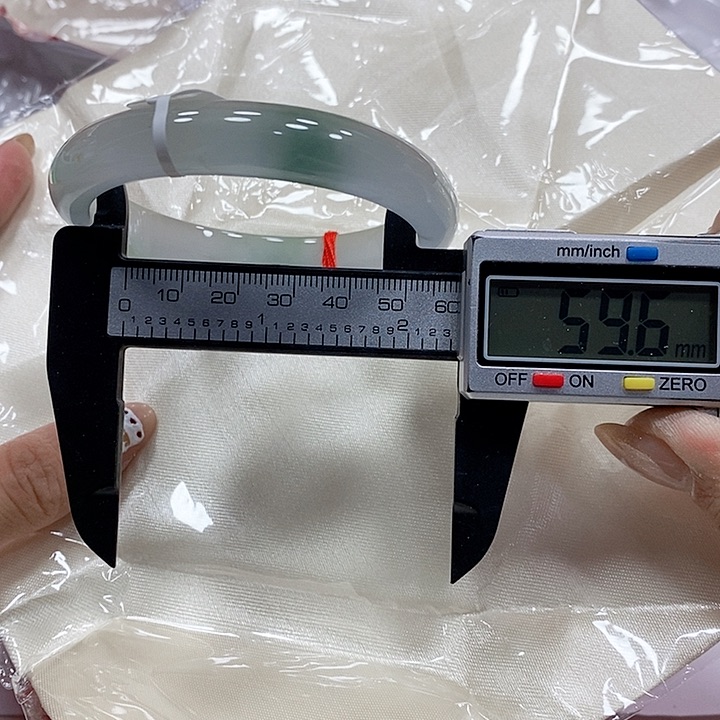 翡翠手镯未镶嵌220. 