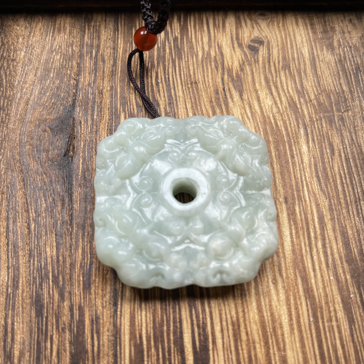 岫玉吊坠挂件四方兽招财貔貅玉玉佩
