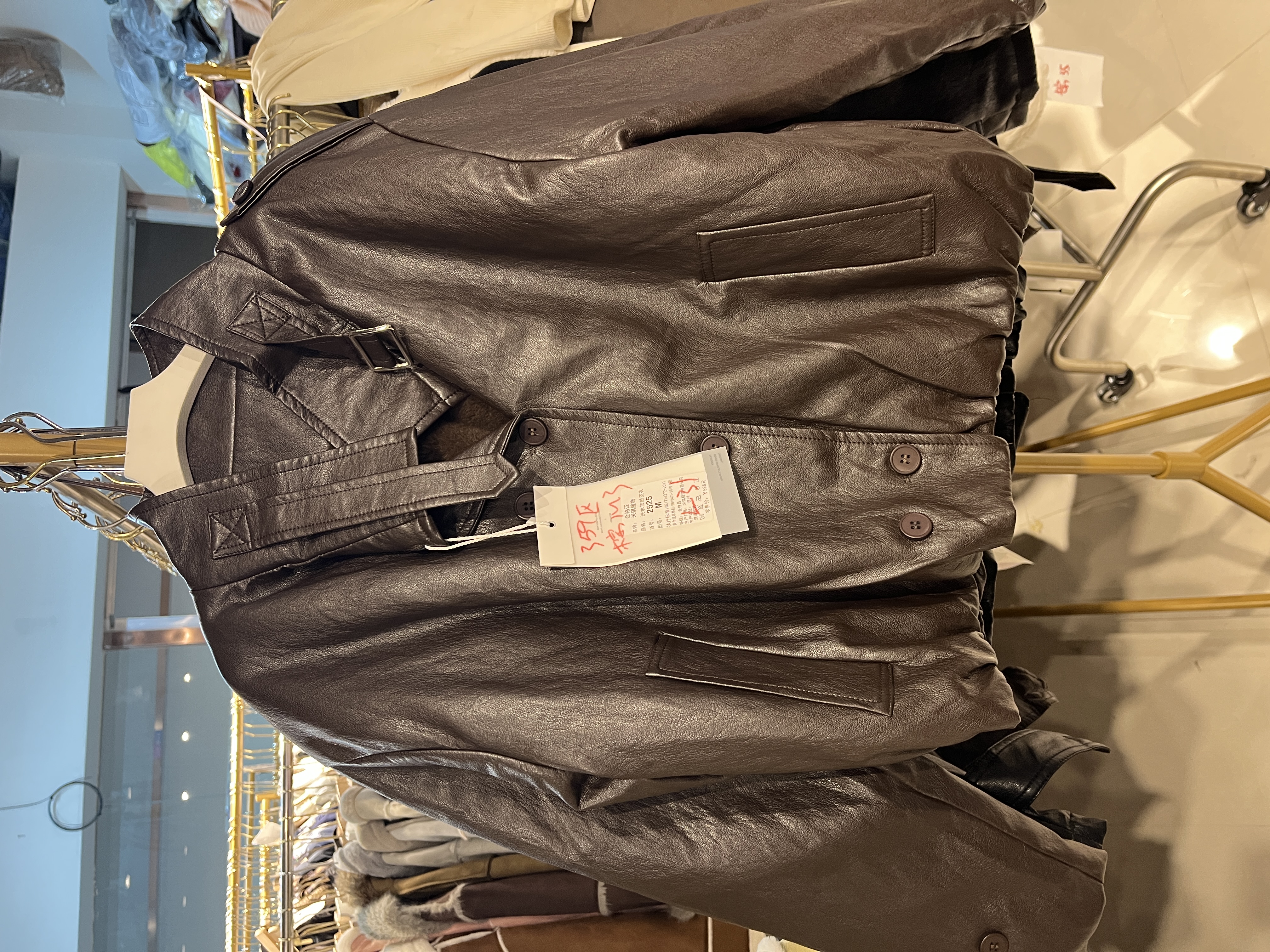 359区2525棕色女款街头风皮衣