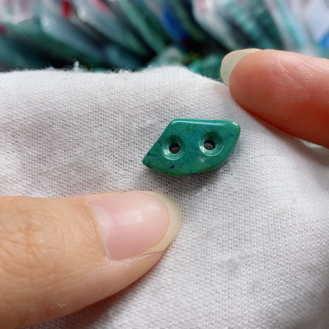 南红玛瑙未镶嵌珠宝奇石