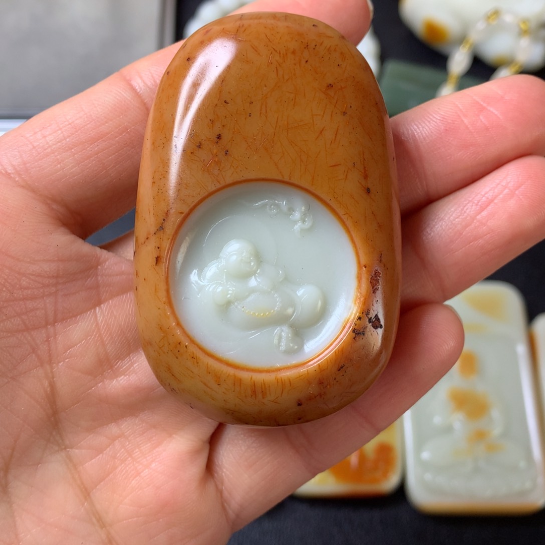 和田玉颈饰未镶嵌