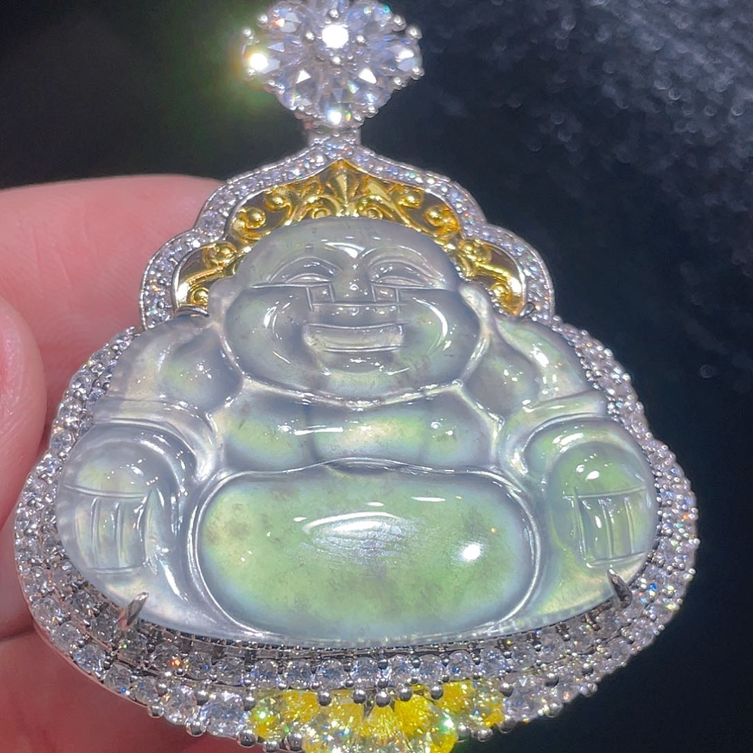 翡翠颈饰未镶嵌翡翠