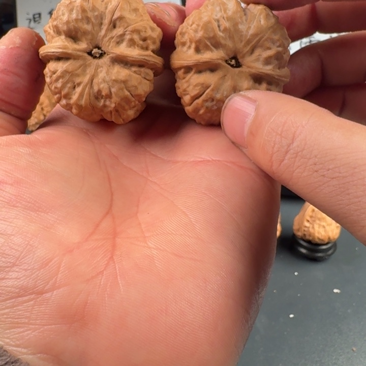 木***匠文玩核桃吊坠蛤蟆的眼睛是真的好看啊我