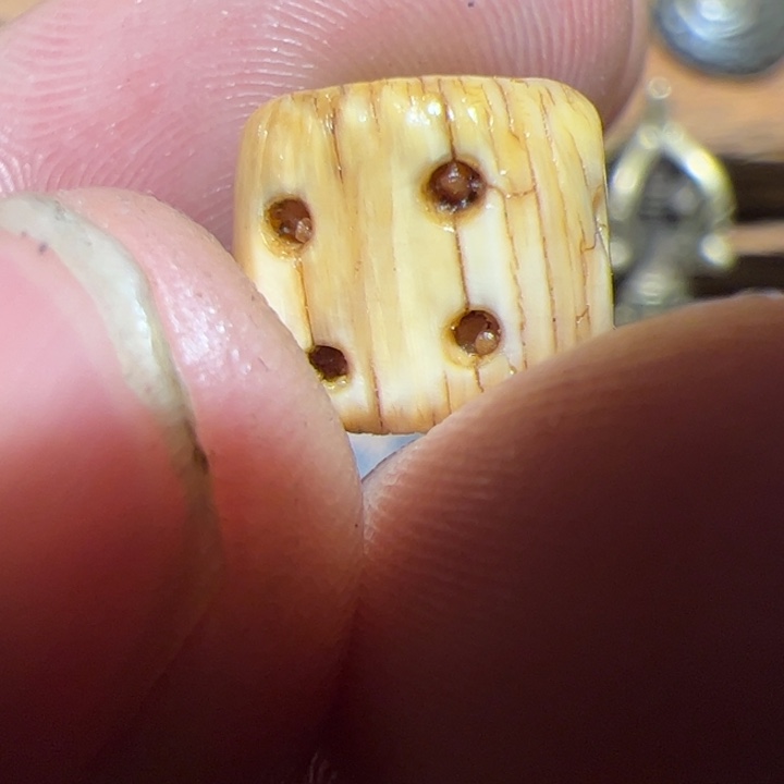 配饰玻璃你在家等