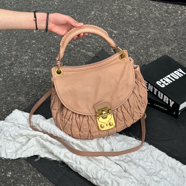 95新 MIU MIU/缪缪 缪缪中古褶皱元宝 