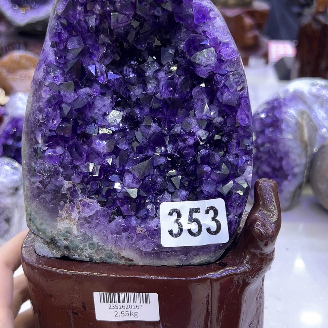 紫晶水晶摆件未镶嵌