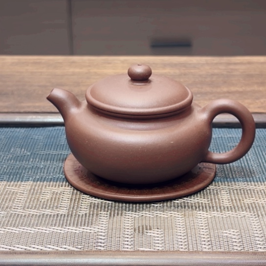 茶壶紫砂黄龙山原矿底槽清半手工（120 －140 cc)