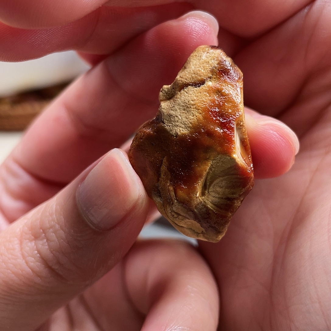 翰***技定制琥珀未镶嵌天然蜜蜡原石