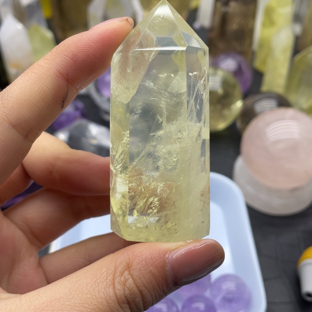 水晶7未镶嵌黄水晶柱