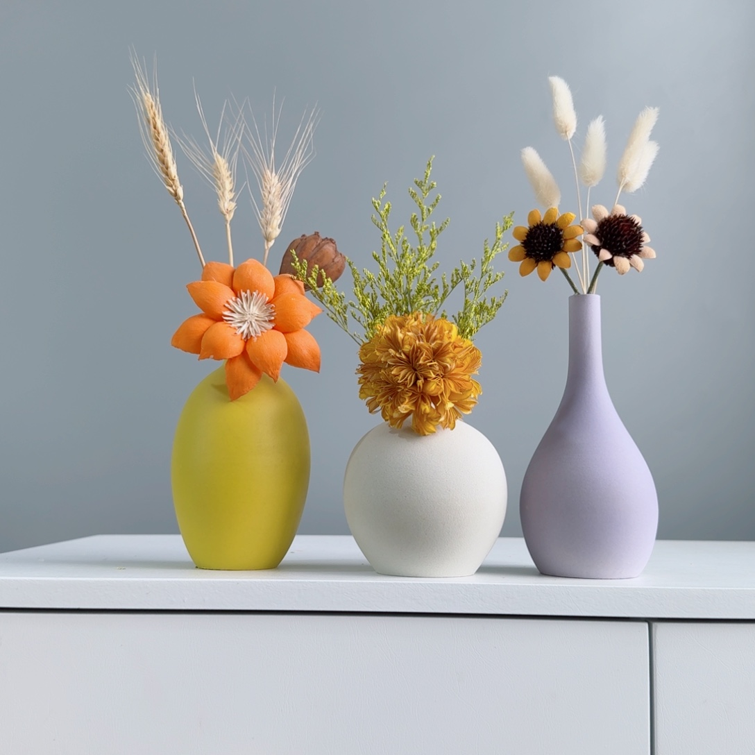 瓷片陶瓷小花瓶含花总高约20-30cm