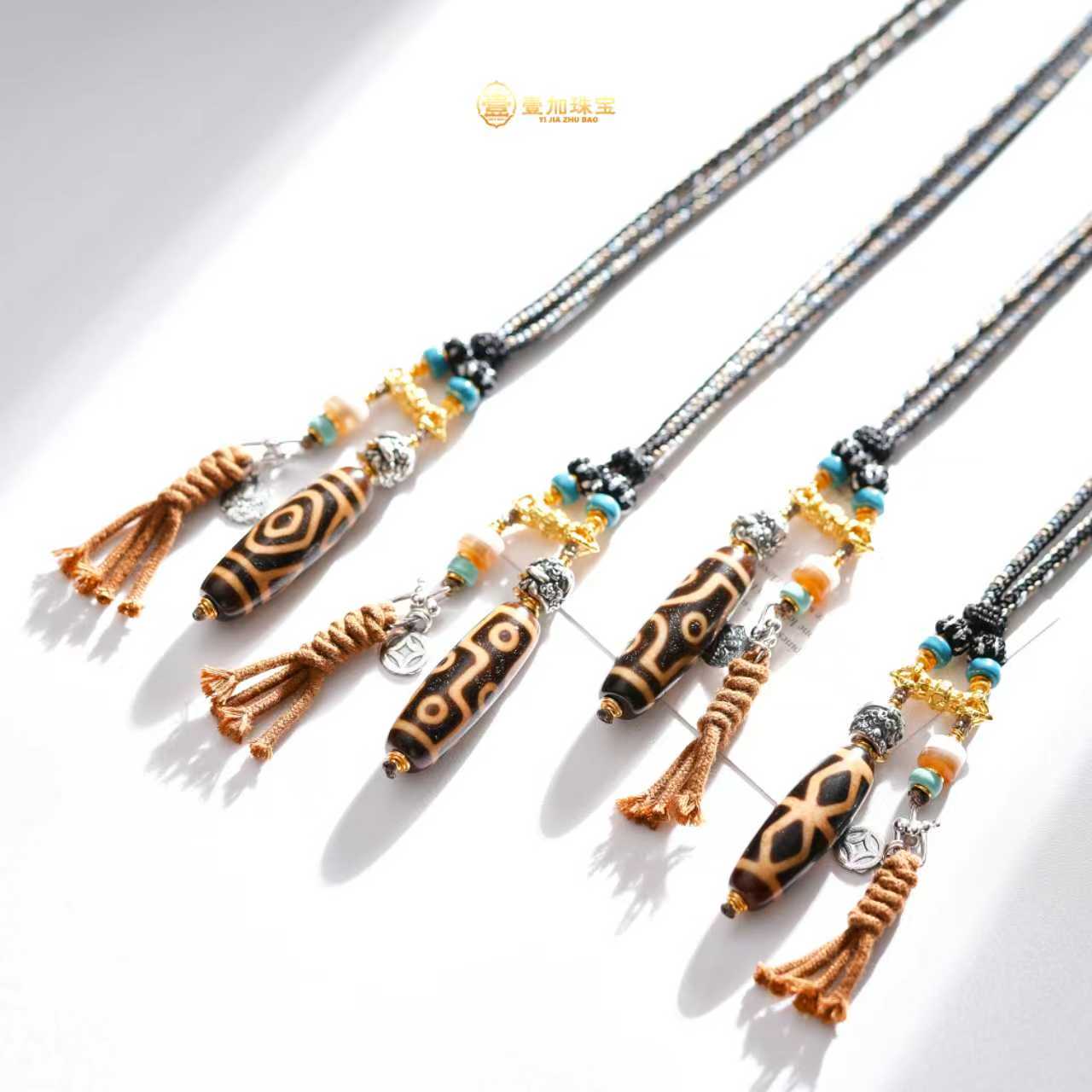 壹加火火/牙黄竖版玛瑙项链多样性发其一