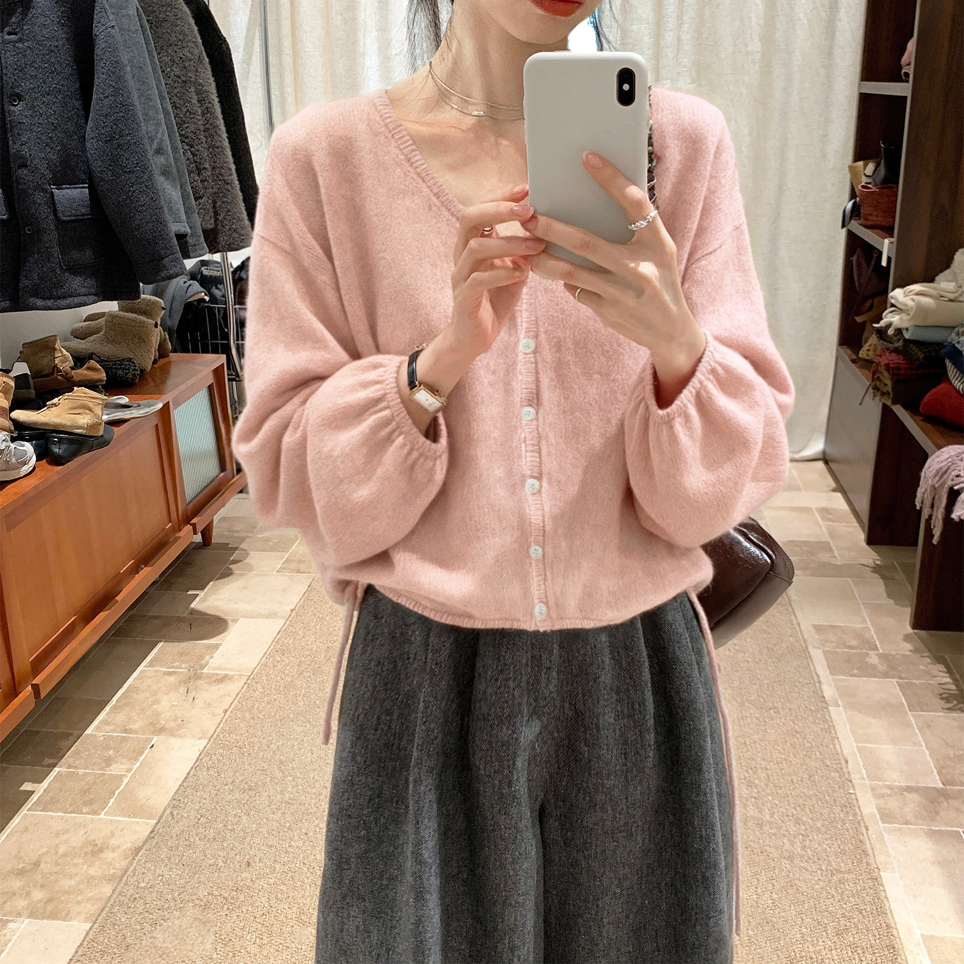 新款绵羊毛针织开衫温柔百搭时尚带扣V领修身韩系风女装上衣