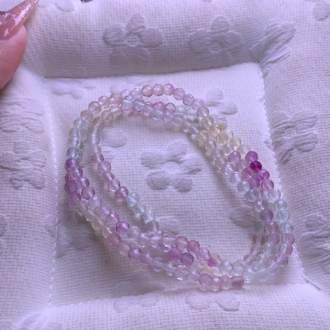 水晶手链未镶嵌萤石切面三圈4mm