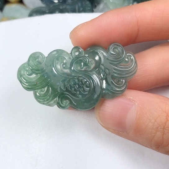 翡翠未镶嵌颈饰缅甸A货，每天下午1点半开播