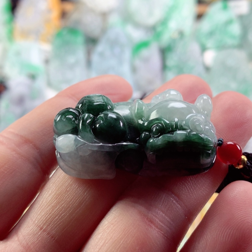 【闪购商品】翡翠吊坠(不含链)未镶嵌