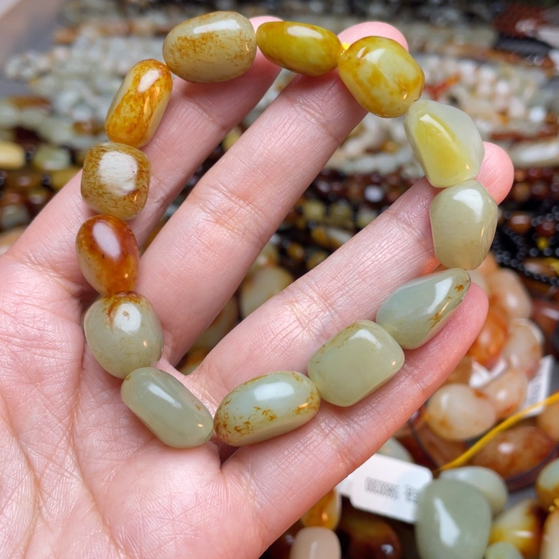 未镶嵌和田玉手链