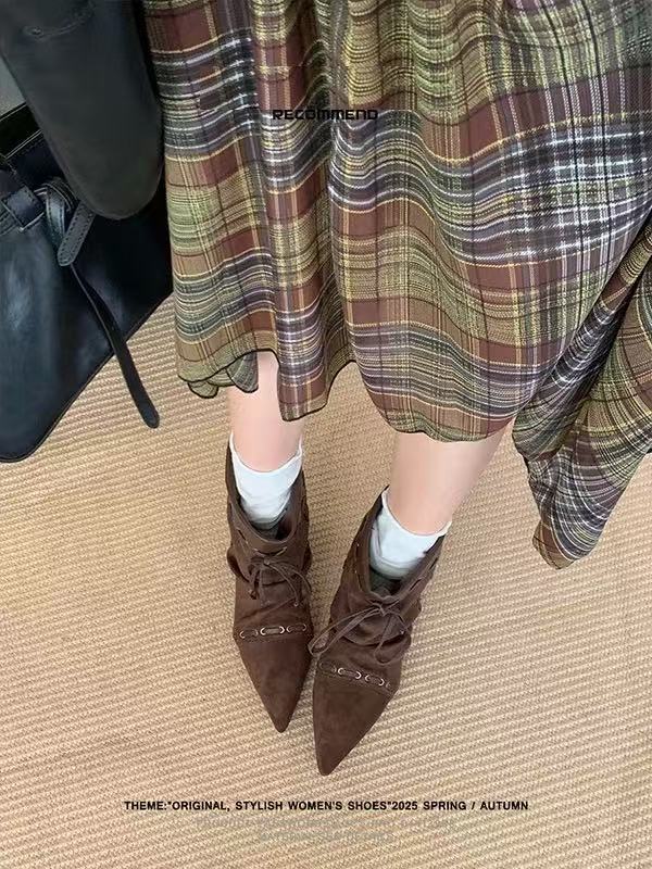 哈哈女鞋 2025秋冬新款法式游牧风短款3cm     266-2            