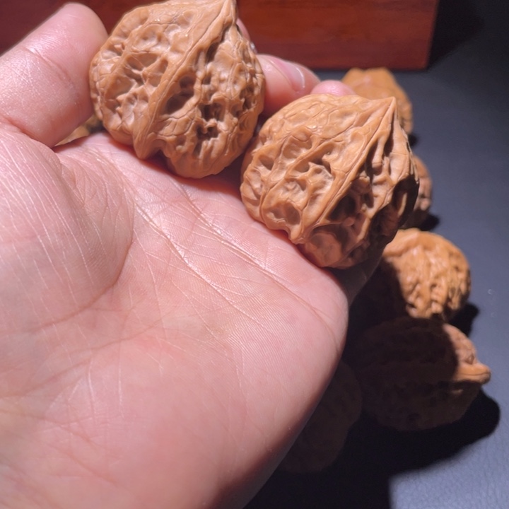 文玩核桃把件39火苗