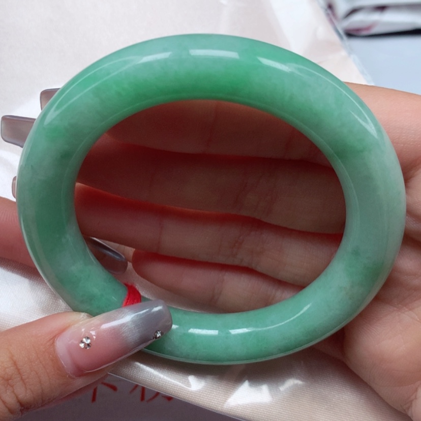 【闪购商品】翡翠手镯（圆镯）未镶嵌56圈