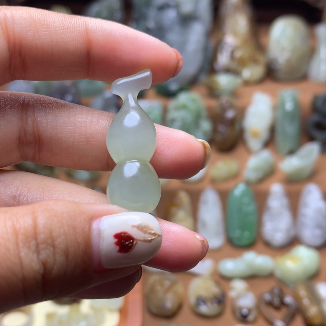 和田玉挂件未镶嵌