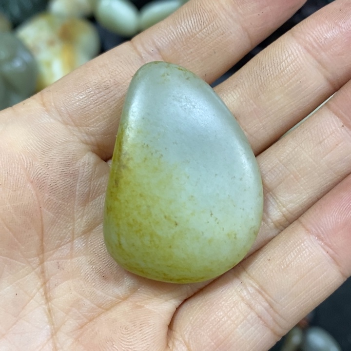 未镶嵌和田玉（糖玉）挂件