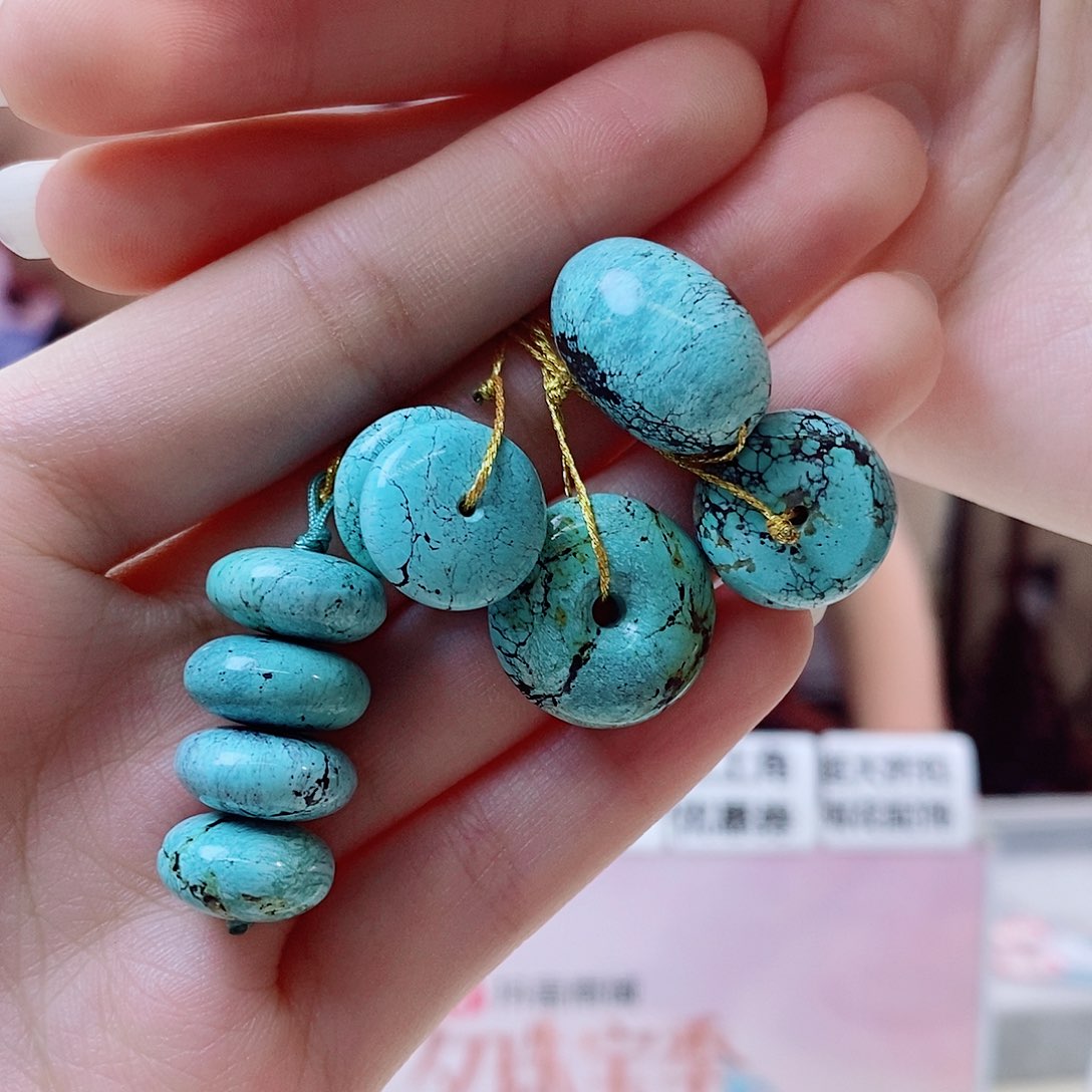 未镶嵌绿松石珠宝奇石
