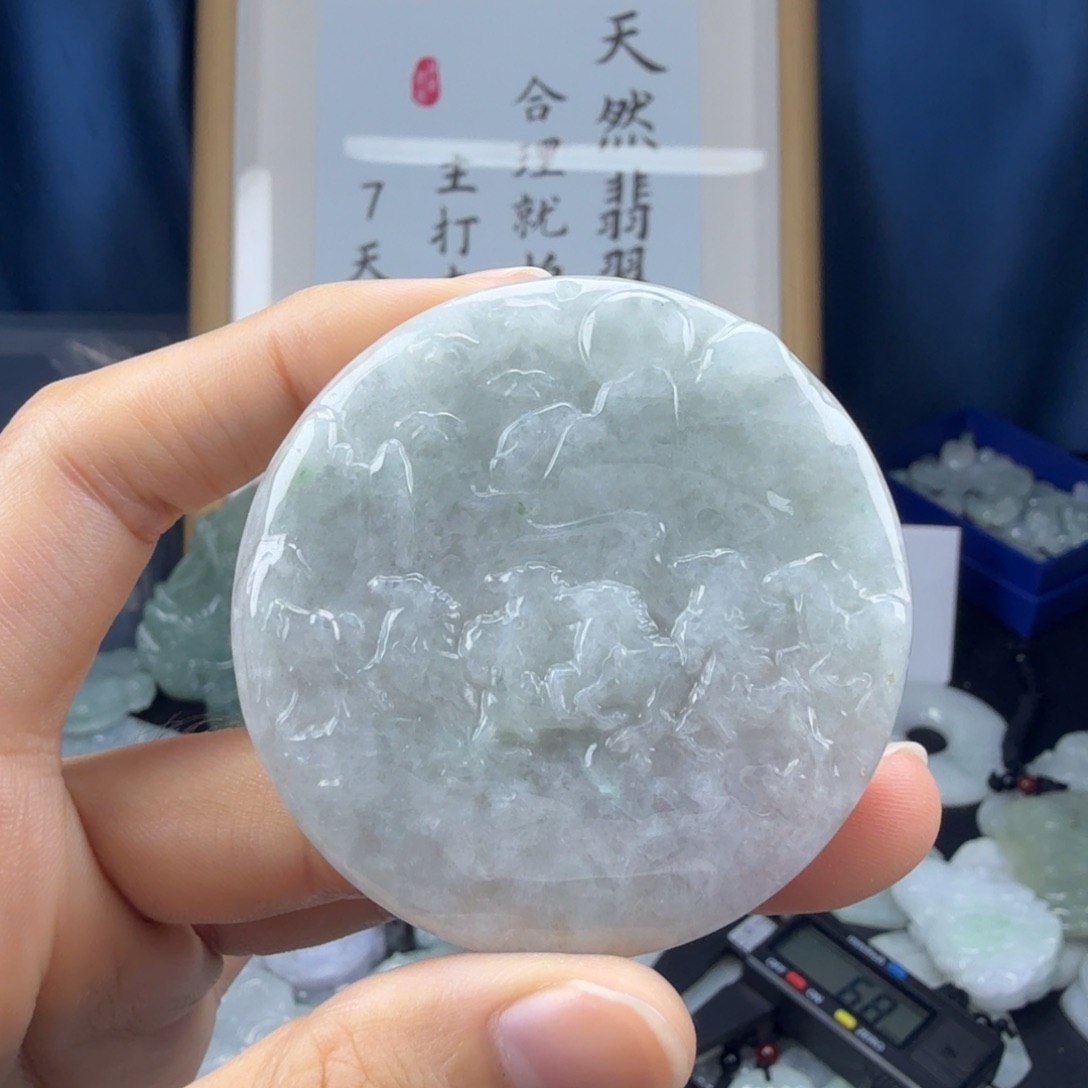 翡翠未镶嵌颈饰翡翠