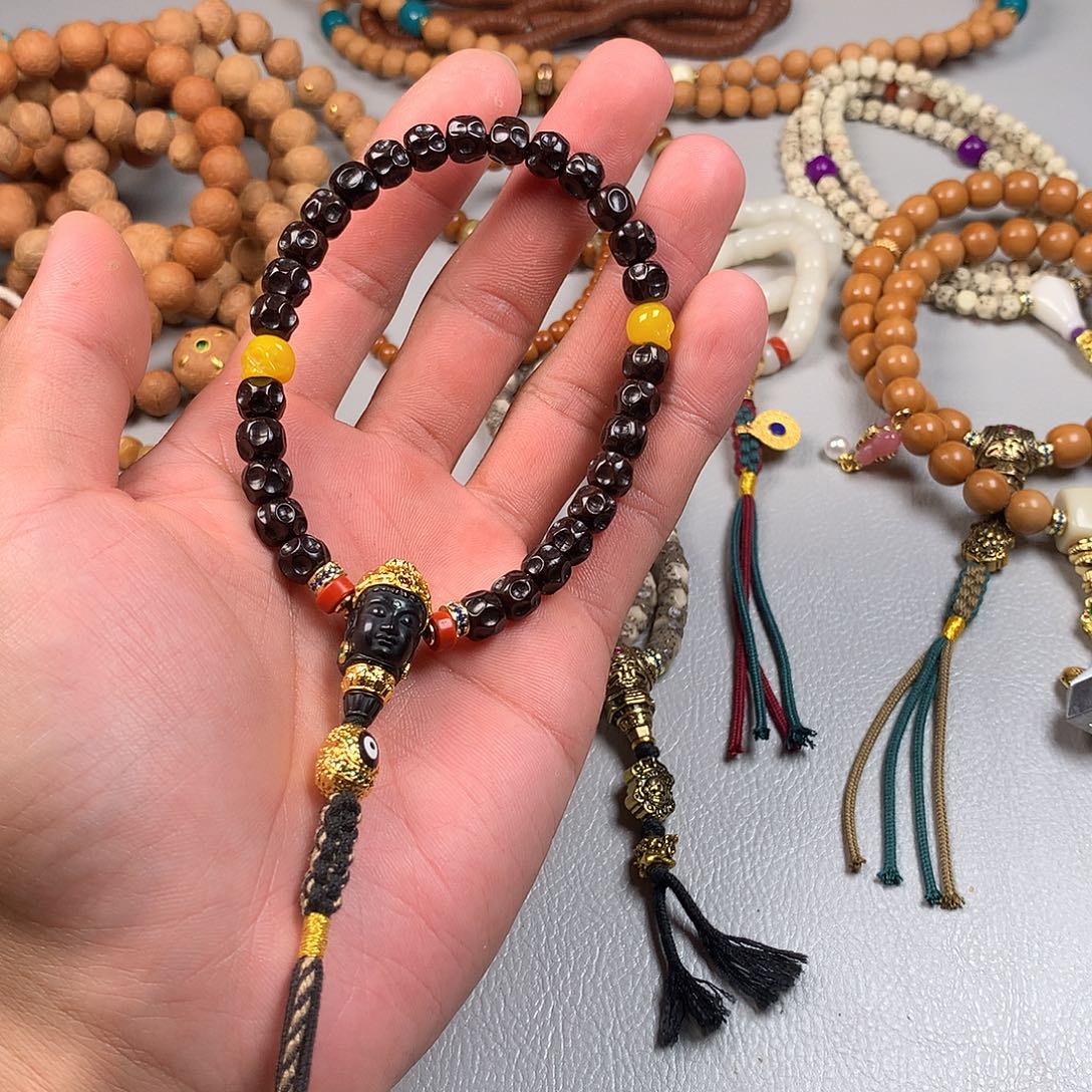 椰蒂吊坠。。。。。。。。。。。