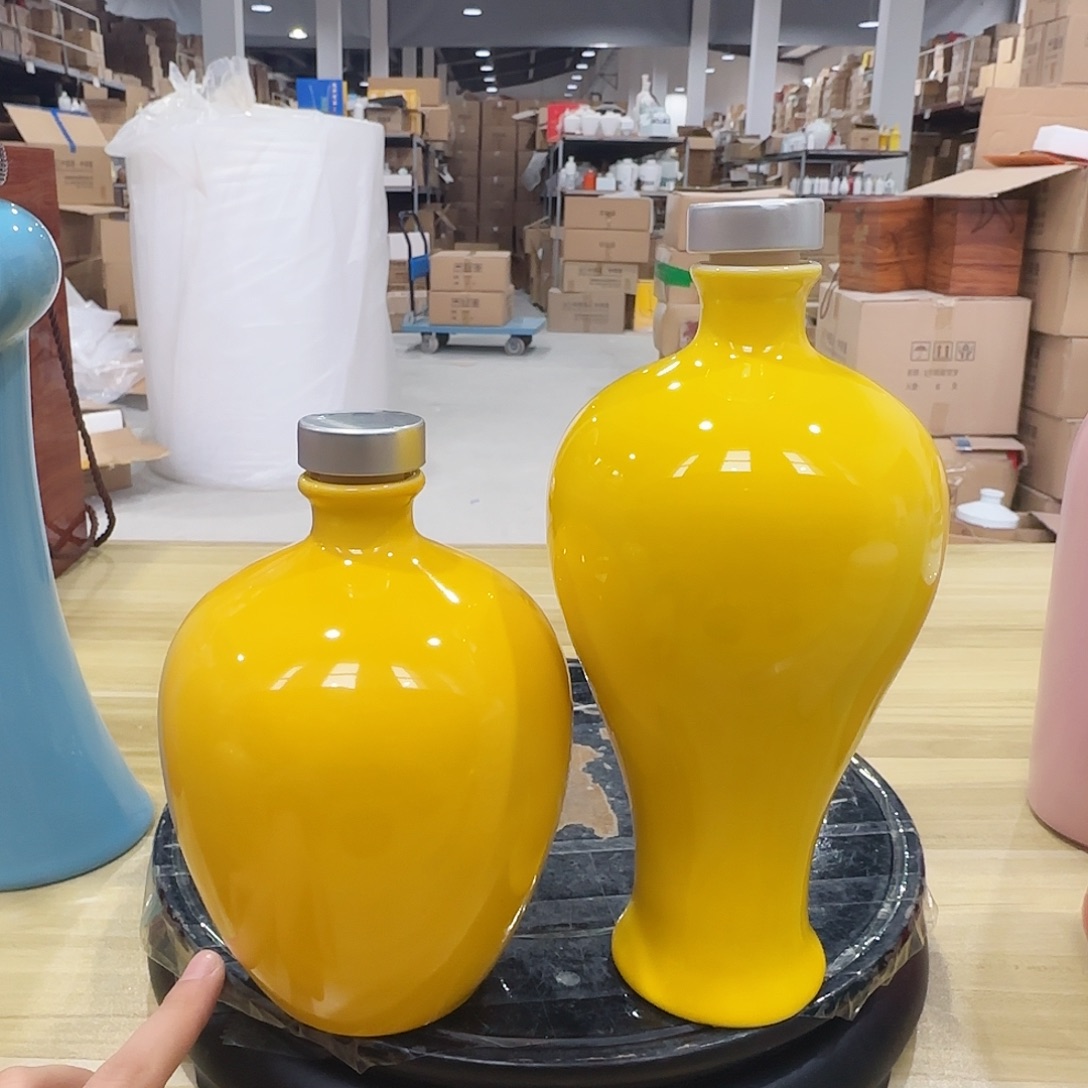 黄色酒坛各5个，清仓微瑕