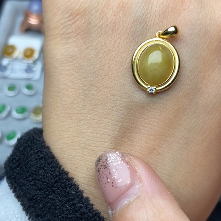 翡翠颈饰银S925镶嵌吊坠