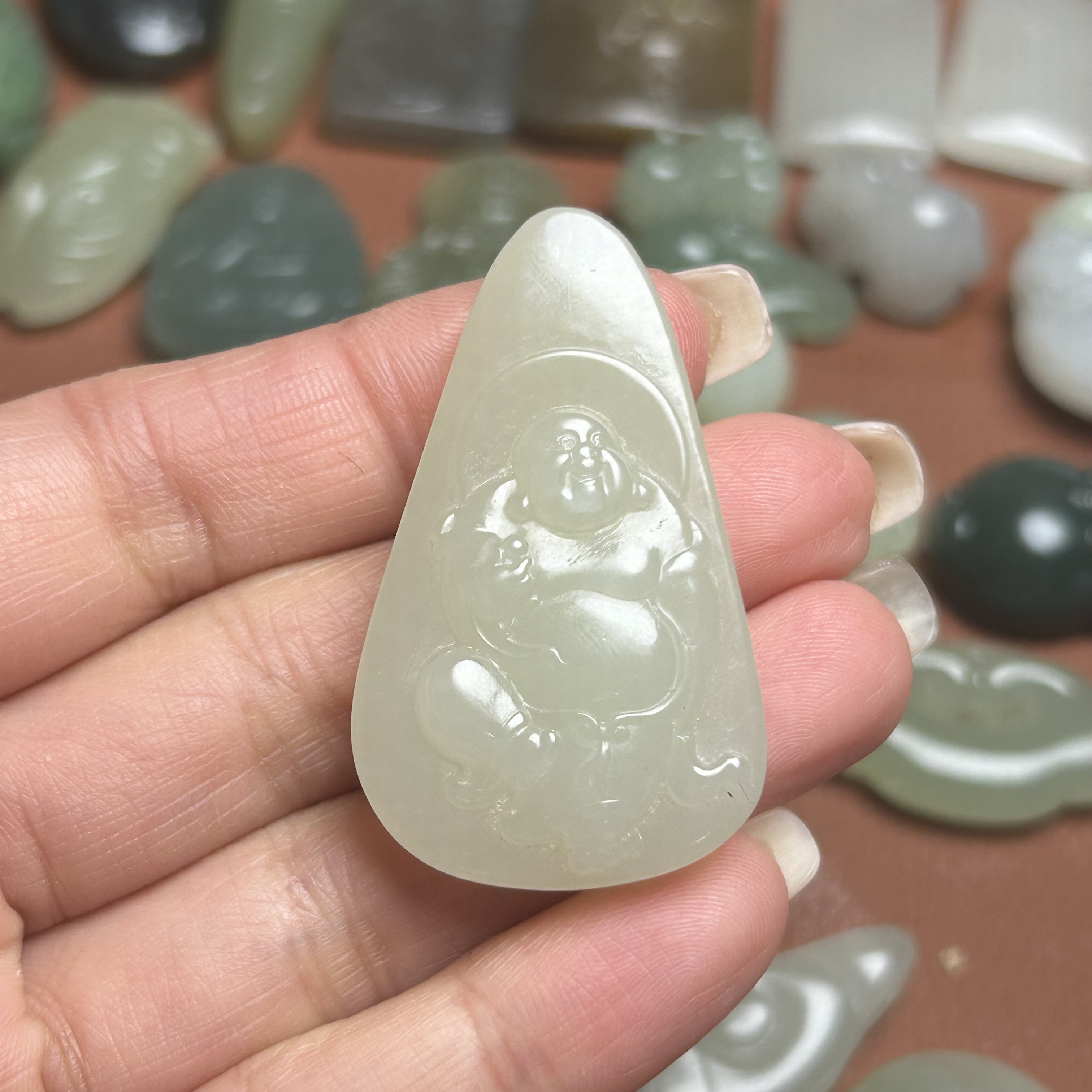 精品和田玉小挂件