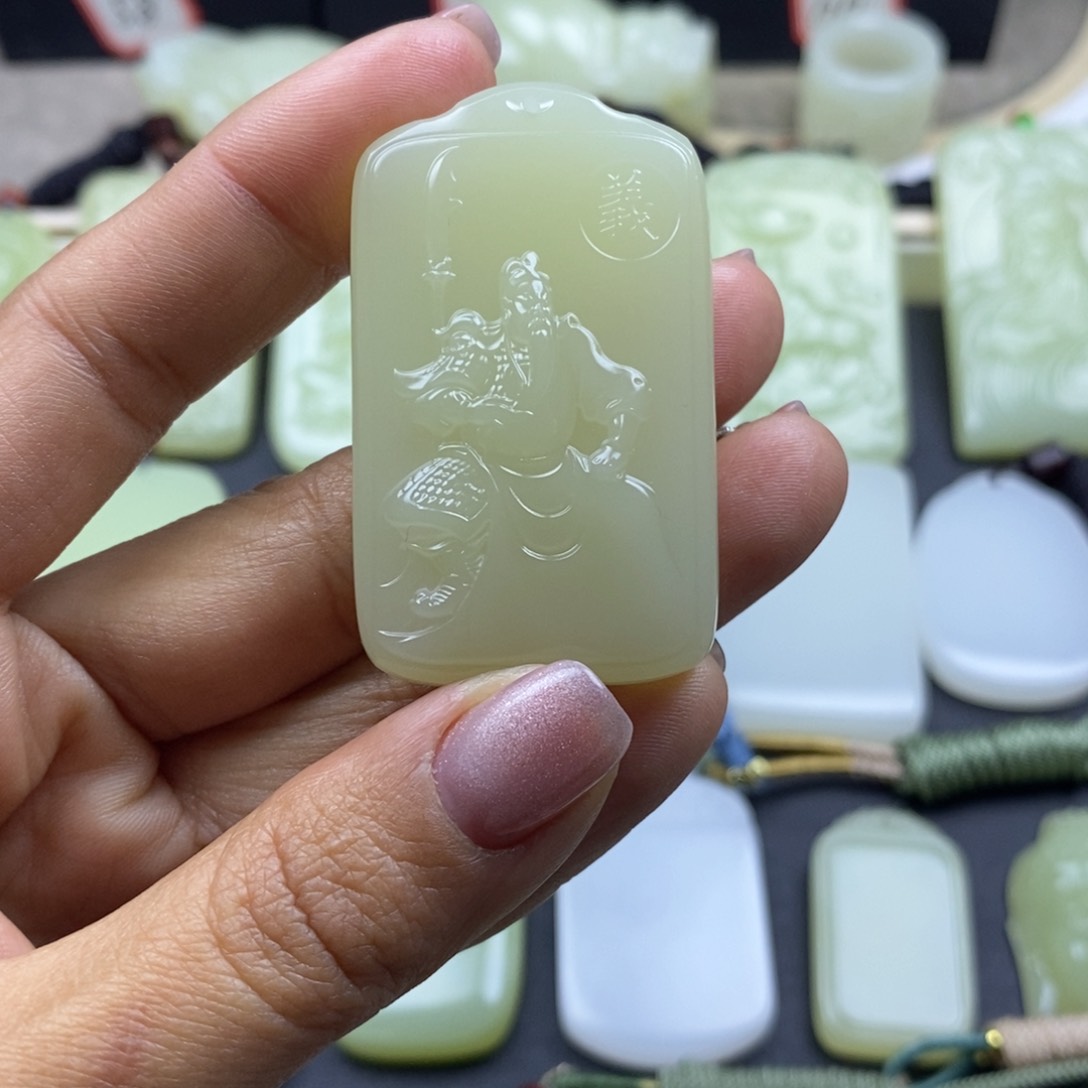 安**笑天然青海时尚关公