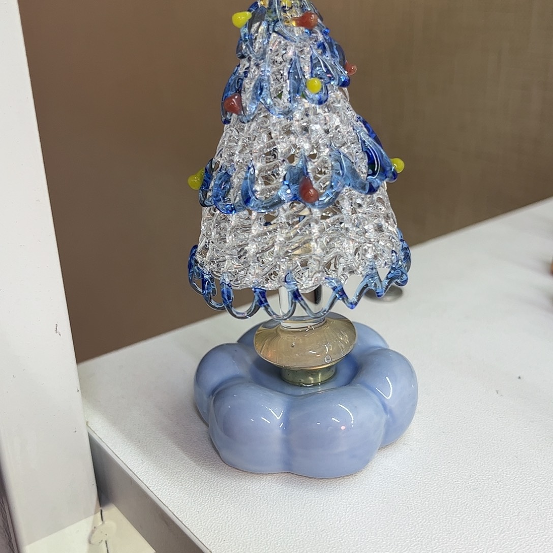 O****琉璃手工艺品旋转