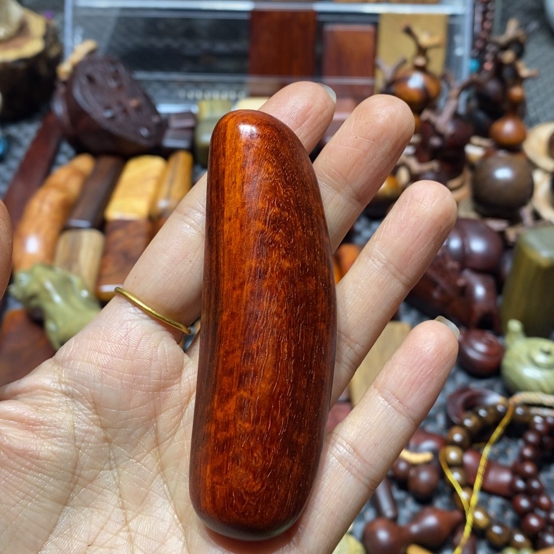 檀香紫檀（小叶紫檀）谷**习瑕疵