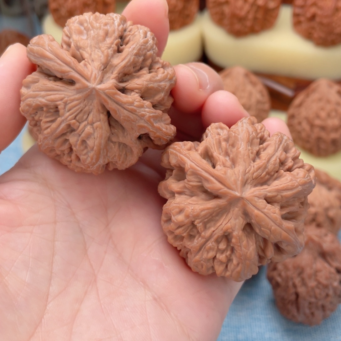 ****桃核吊坠45尺寸大粗筋