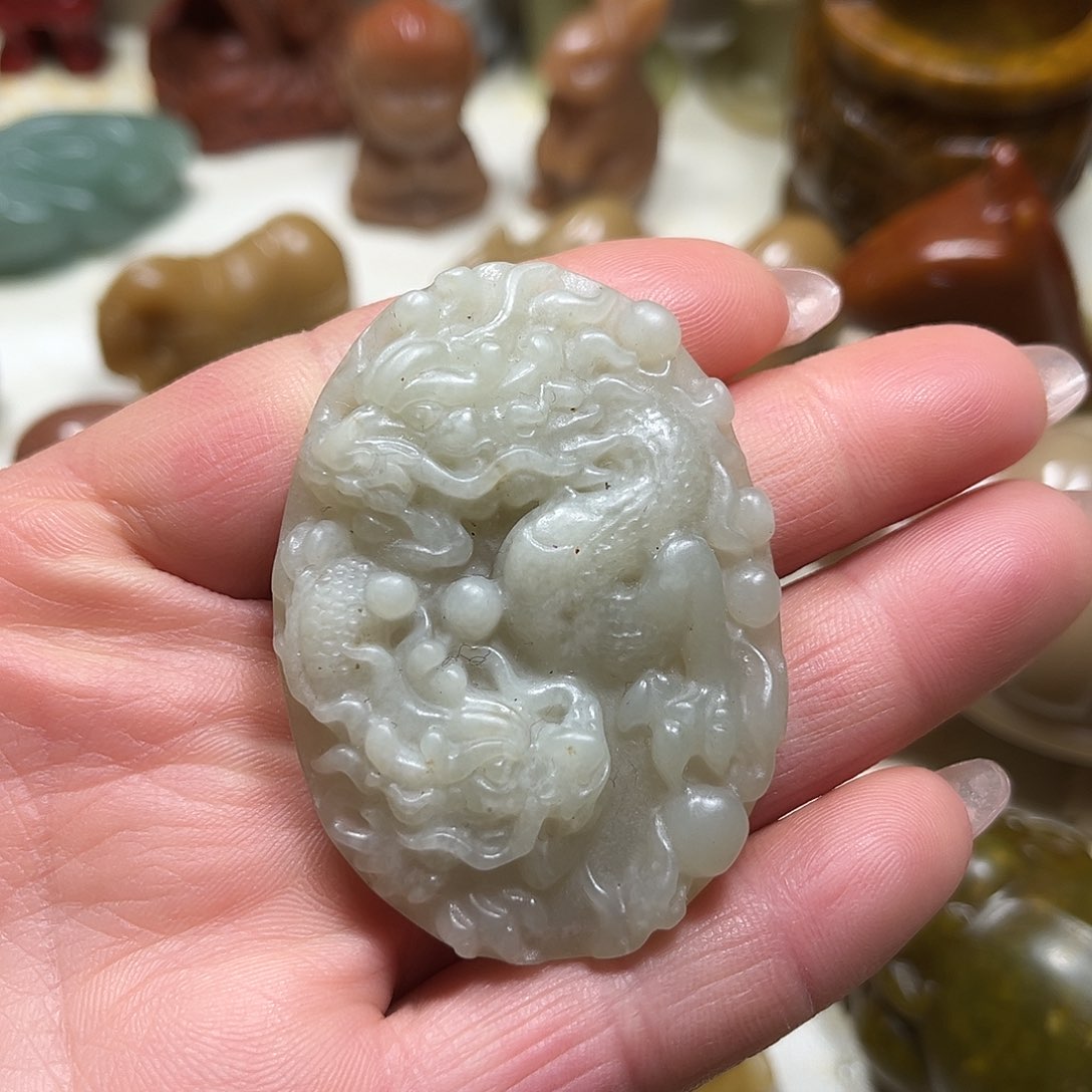 白玉菩提吊坠白玉菩提吊坠