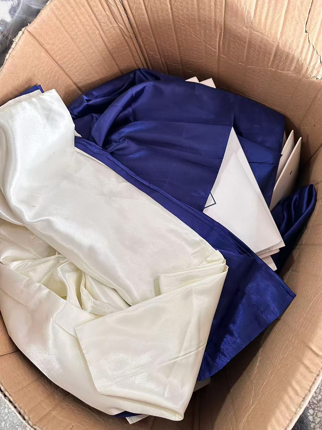 《兵哥外贸》3楼58×70杂款丝滑化纤枕套 发5对 不挑色