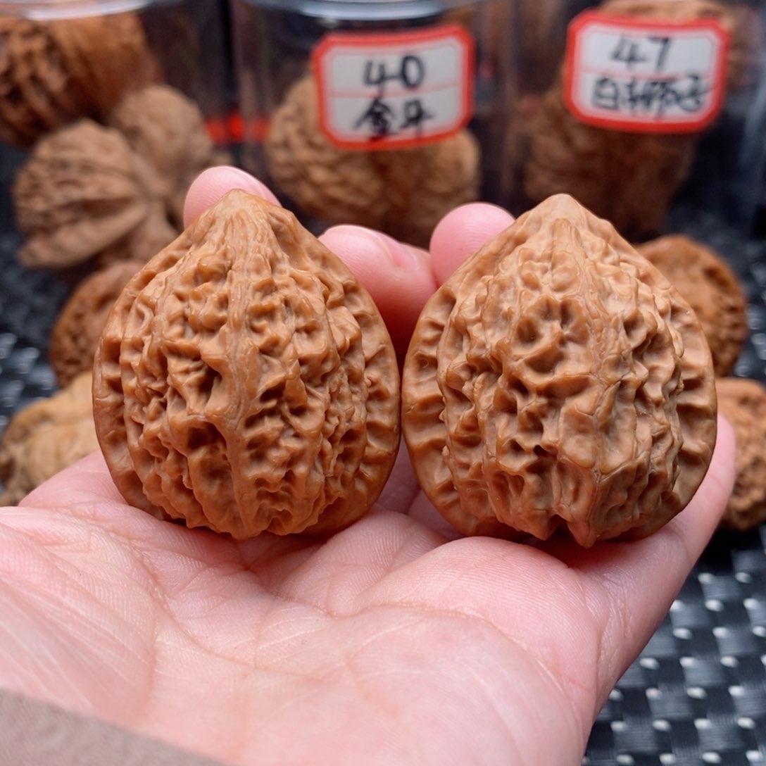 吊坠文玩核桃35金牛小修