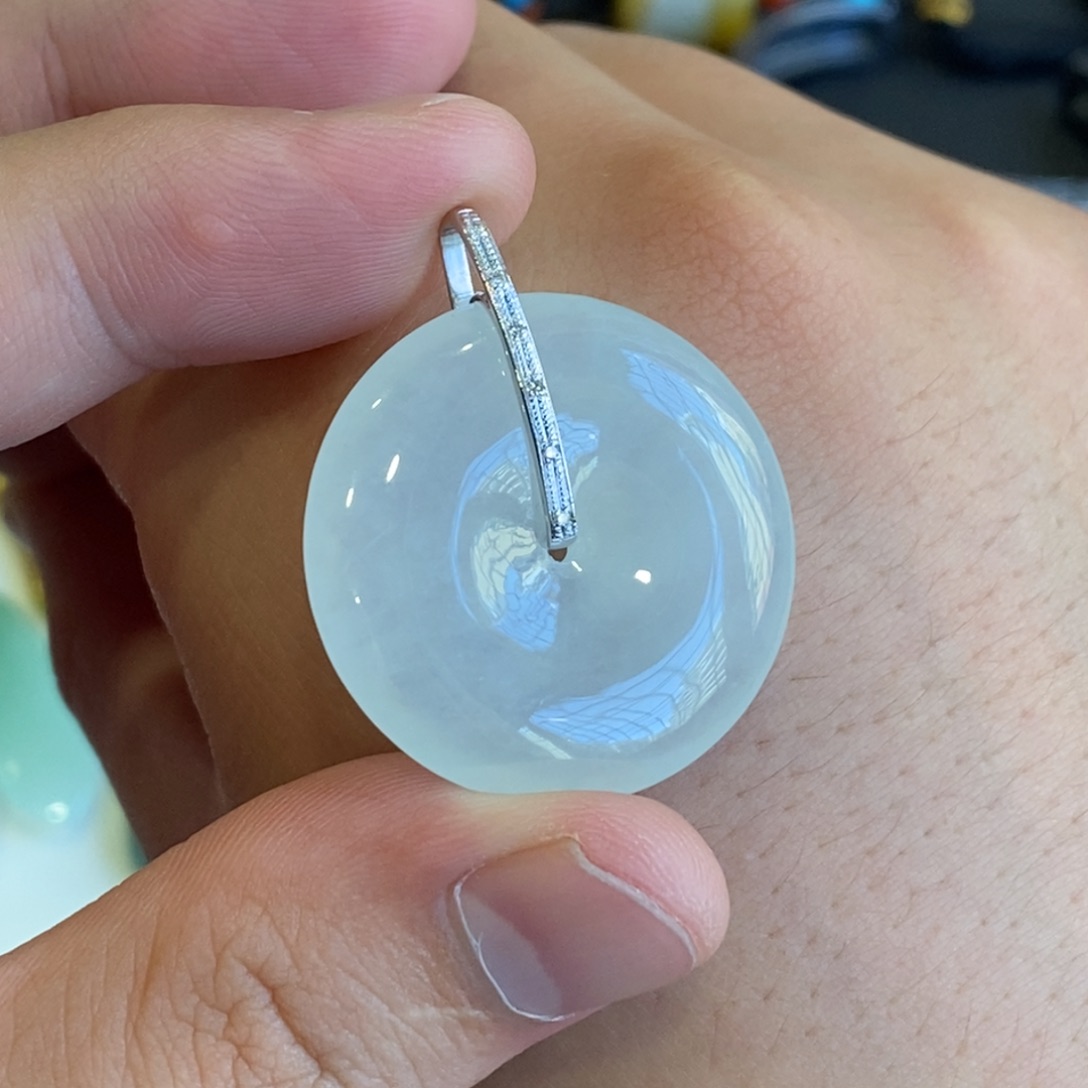 定制翡翠未镶嵌平安扣