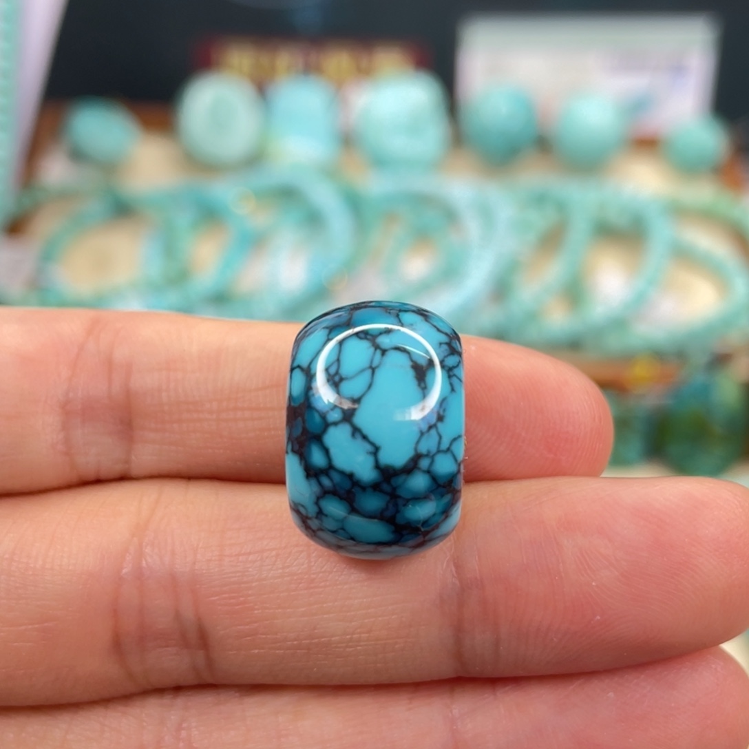 绿松石未镶嵌挂件