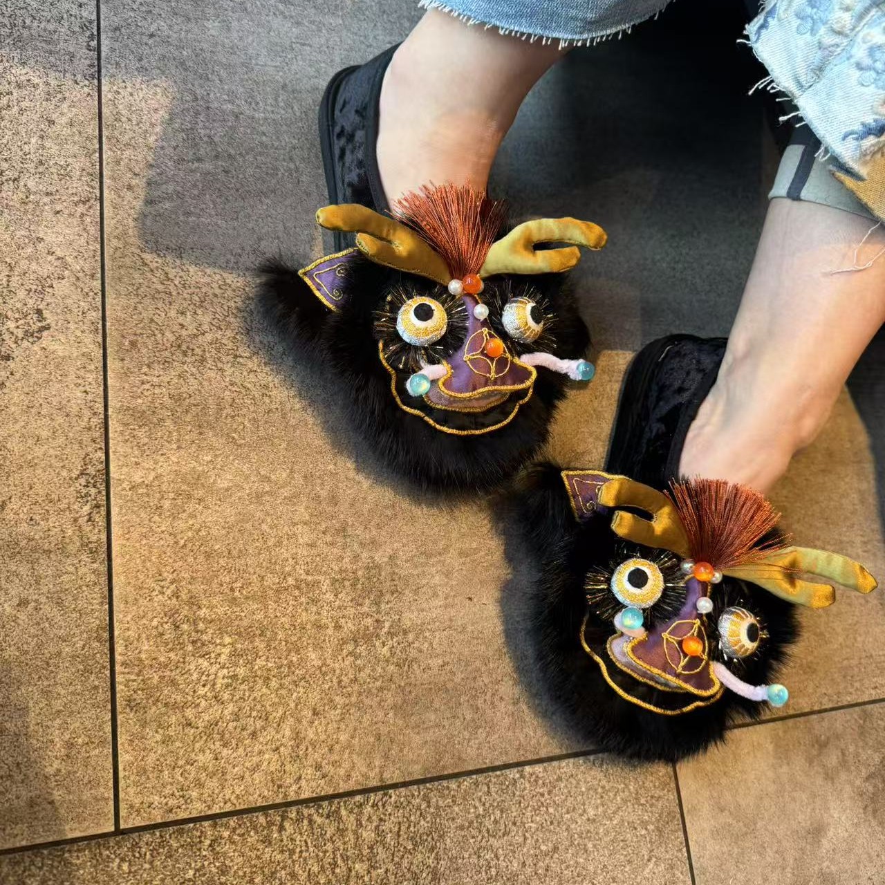 福虎手工包头千层底布鞋居家时尚百搭保暖立体个性毛绒秋冬冬季