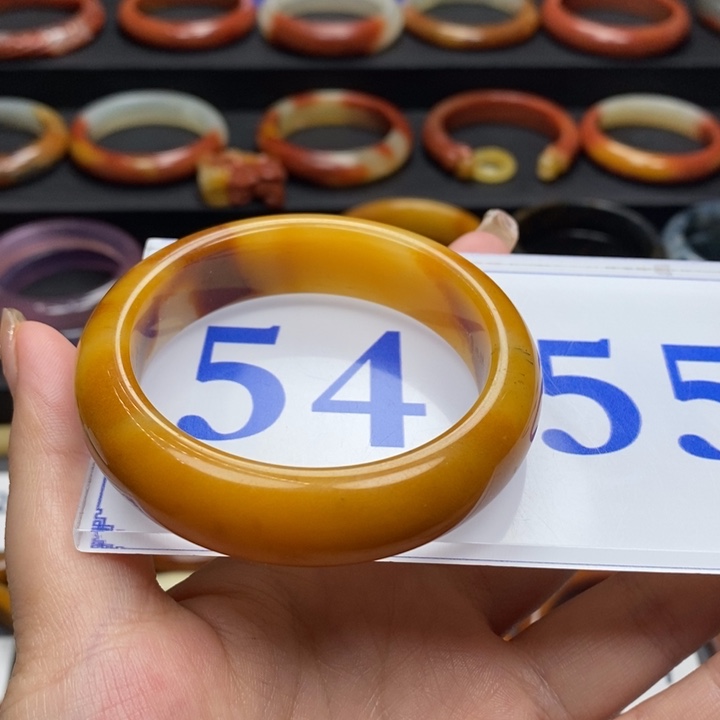 石英质玉（黄龙玉）手镯未镶嵌